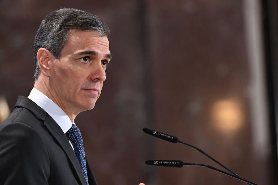 Pedro Sánchez durante su intervención en la clausura de un seminario | Foto de Pool Moncloa/Borja Puig de la Bellacasa