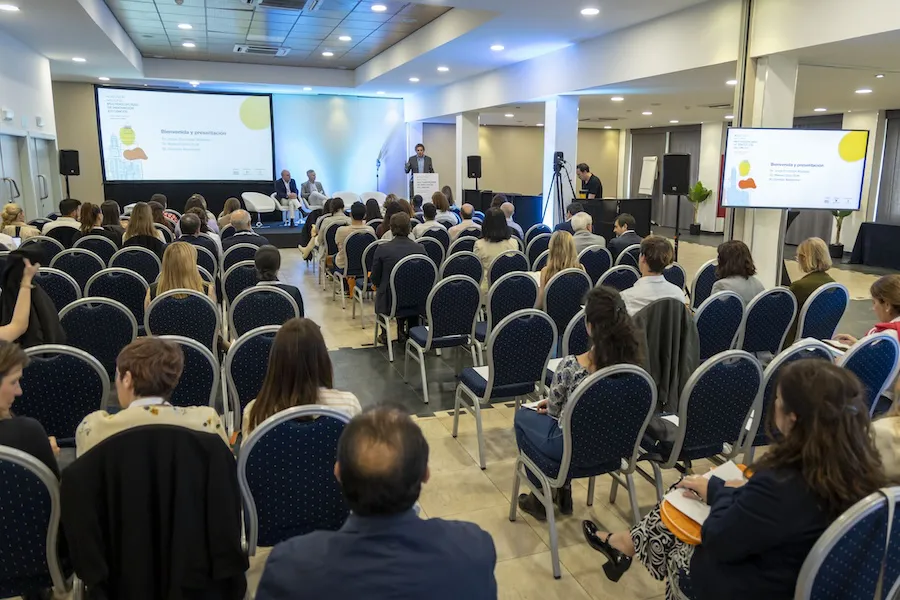 Reunión Cáncer vista general durante inauguración (3)