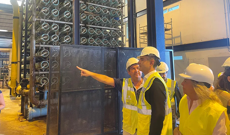 1727093726176desaladoraEst