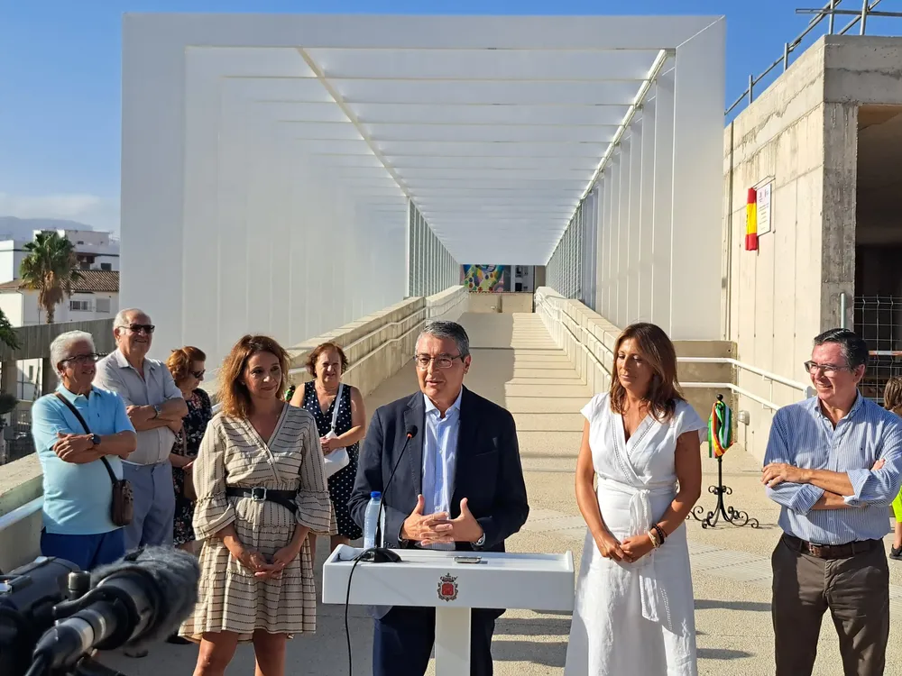 pasarela-de-los-estudiantes.-en-ronda-(4)