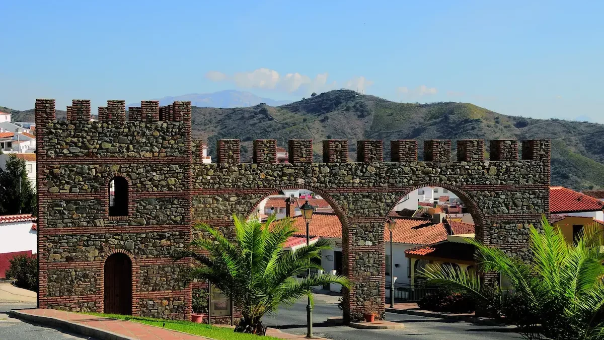 moclinejo-es-1200x675