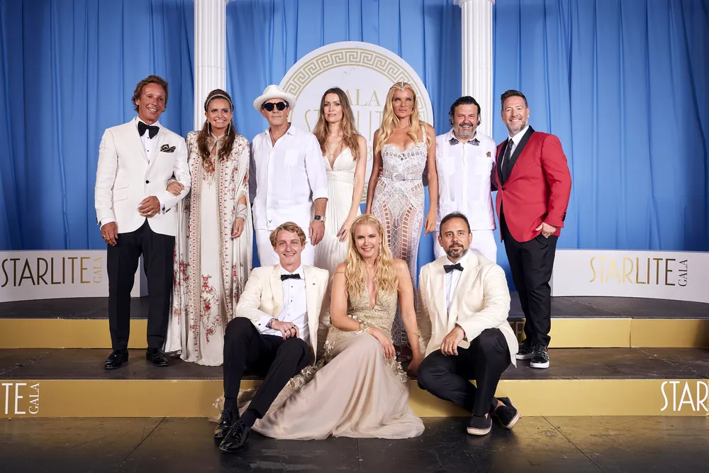 ALEJANDRO GRAVIER, SANDRA GARCIA-SANJUAN, ANTONIO BANDERAS, NICOLE KIMPEL, ESTHER CAÑADAS, DOMINGO ZAPATA, CARLOS LATRE, BALTHAZAR GRAVIER, VALERIA MAZZA E IGNACIO MALUQUER GALA STARLITE 2023