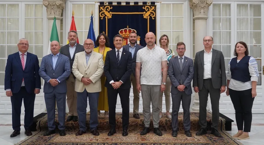 Reunión del ministro de agricultura de Moldavia con el Delegado del Gobierno en Andalucia-1