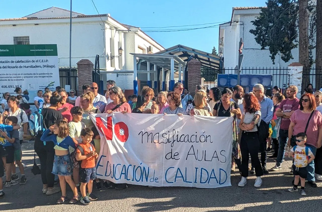 04JUN 2024 Foto recortes colegio Humilladero
