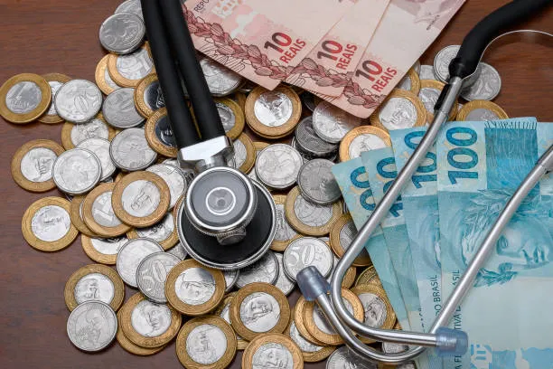 istockphoto-2102898220-612x612