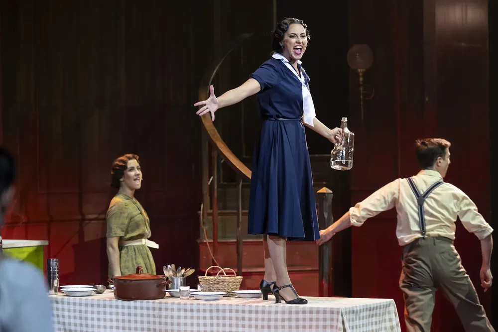 El_tiempo_entre_costuras_baja_Foto_Daniel_Perez_25